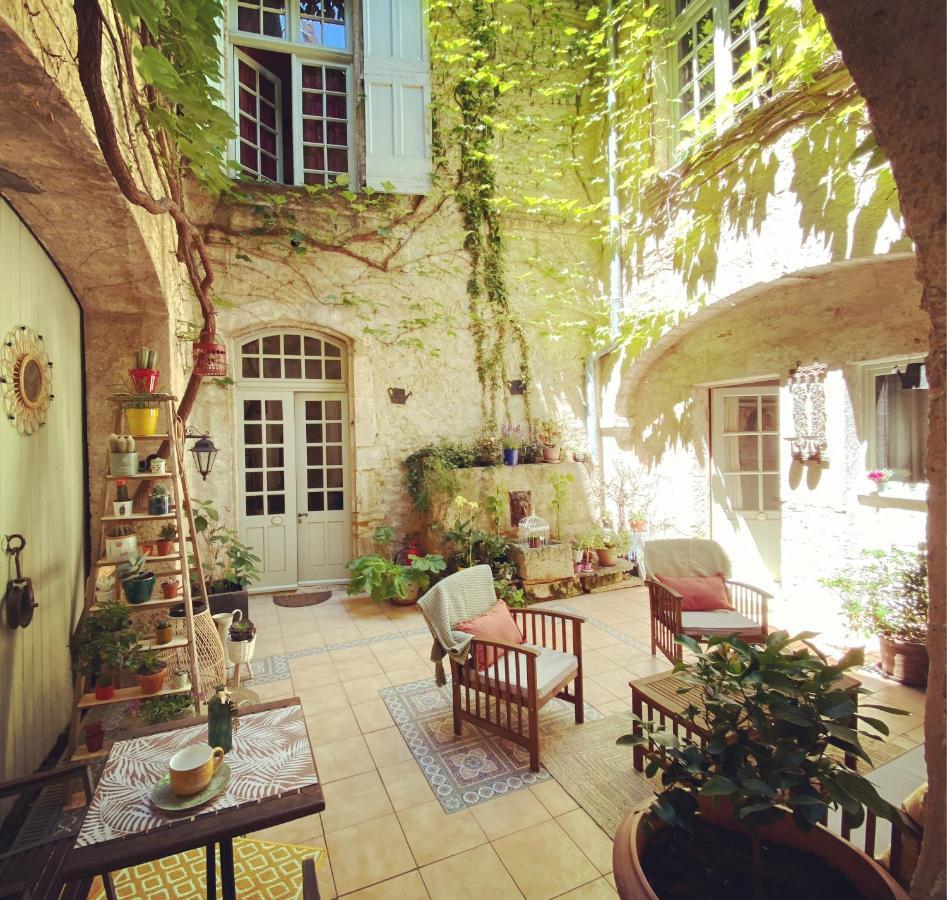 Maison & Table D Hotes Vigniamont Ξενοδοχείο Pézenas Εξωτερικό φωτογραφία